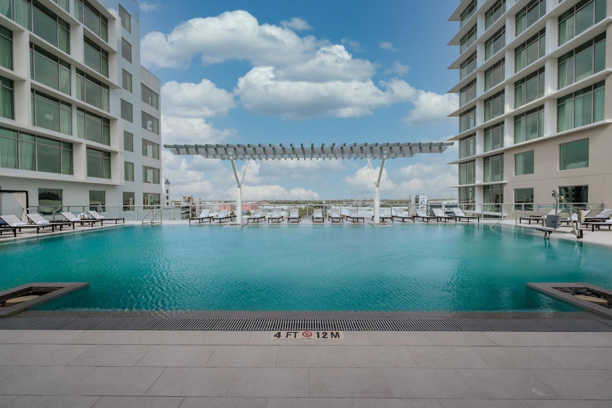 Hotel Ac By Marriott Lauderdale Airport Dania Beach